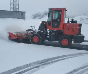 Blizzard-Schlachtfeld bei -30°C: Unser Schneepflug im Einsatz