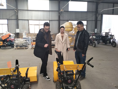 Frostige Partnerschaft: Kereide unterzeichnet Vertrag zur Lieferung von 400 Schneekehrmaschinen an russischen kommunalen Zulieferer