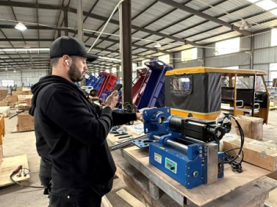 Linienbohr- und Schweißmaschine